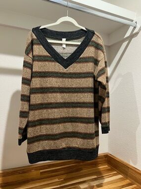 Striped V-Neck Sweater Top in Brown, Green and Black Trim